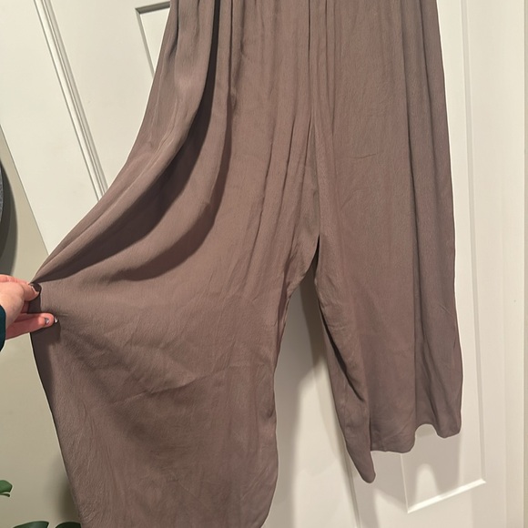 Romper - Picture 2 of 2